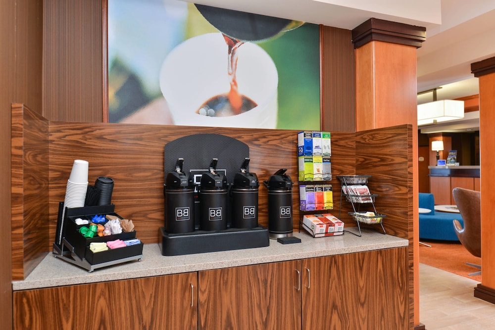 Fairfield Inn And Suites Bloomington 54/66