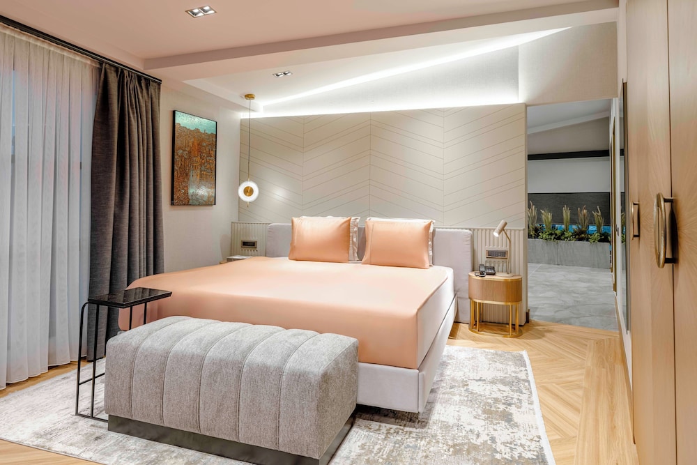 AHC Taksim Hotel 27/73