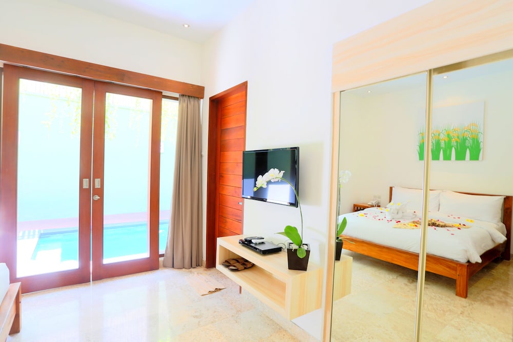 The Jas Villas 47/69