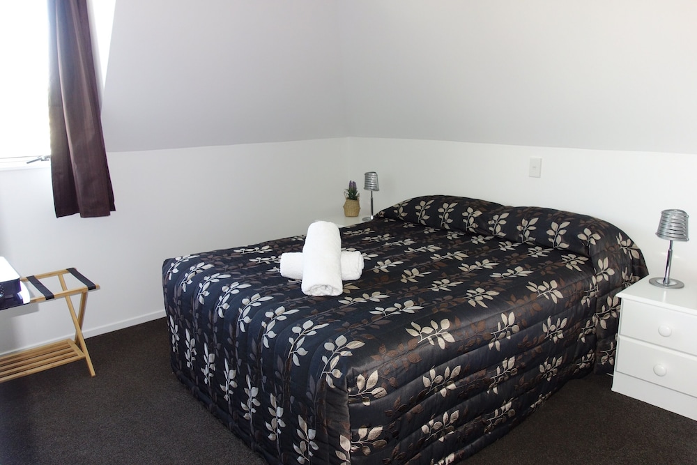 Chardonnay Motor Lodge 22/40
