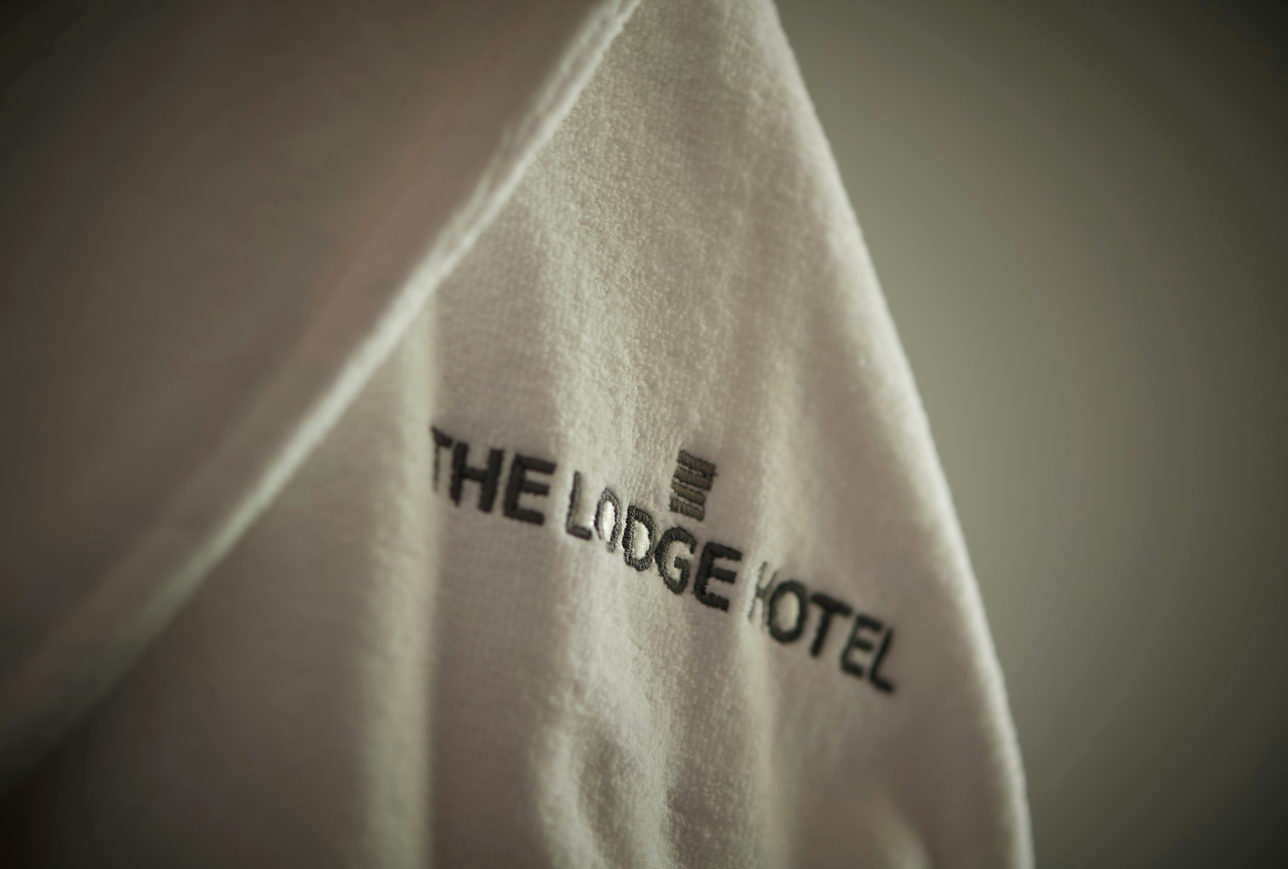 The Lodge Hotel 46/83