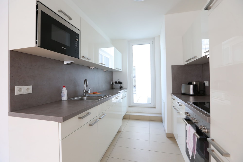 4 Beds and More Vienna Apartments 5/29