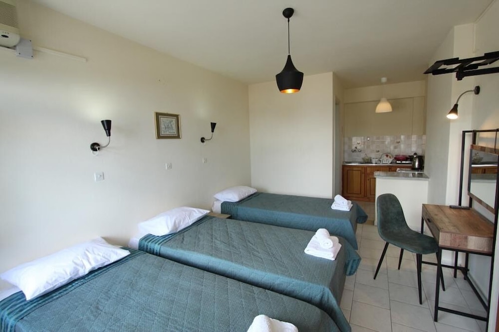Avra Paradise Aparthotel 18/50