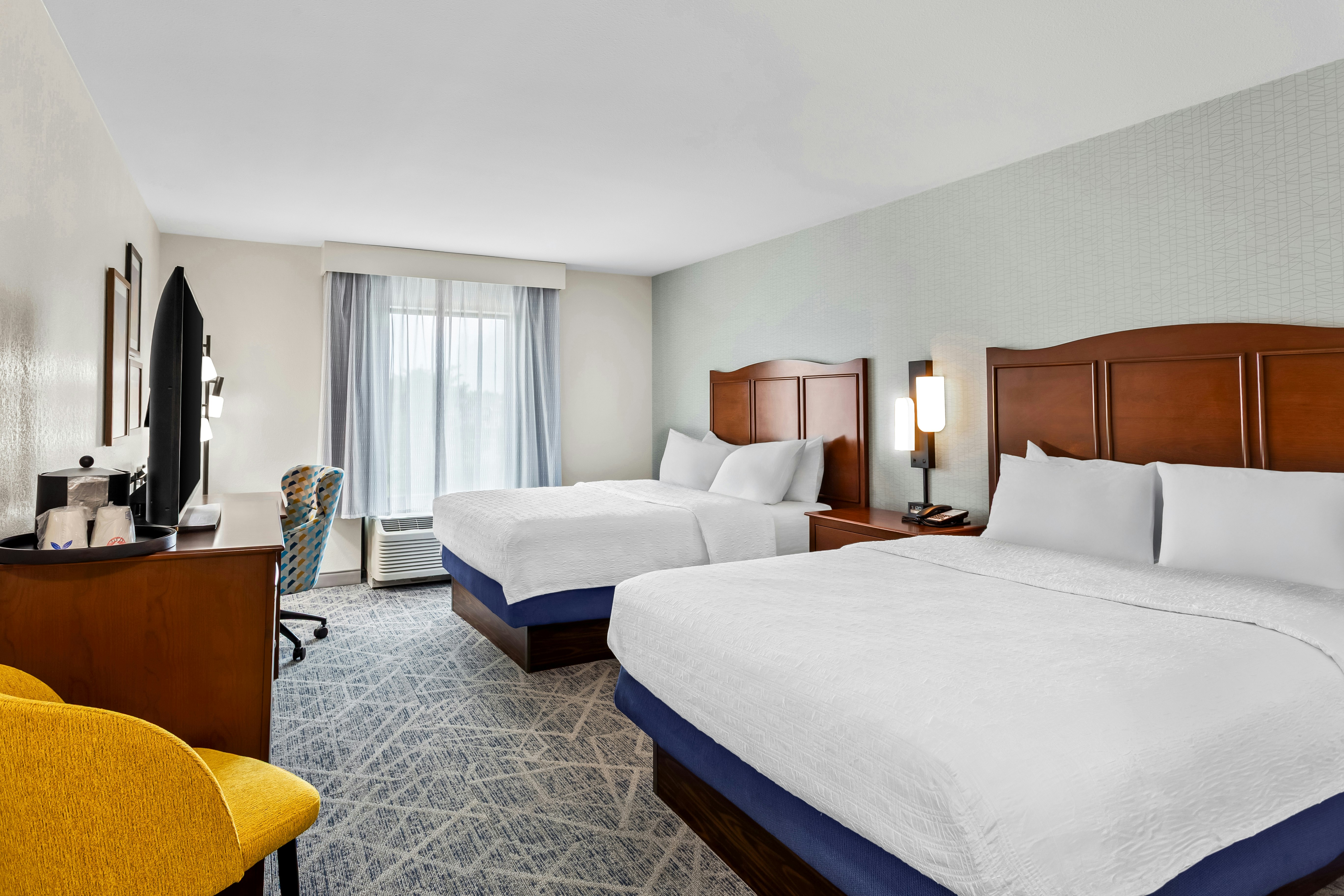 غرفة بسريرين كوين، Hampton Inn Dekalb Near The University 3/5