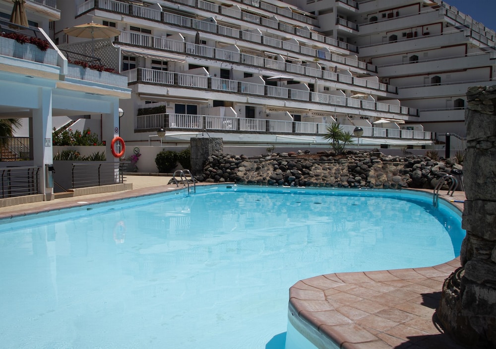 Holiday Club Jardin De Amadores 32/64