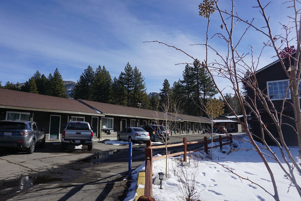 Lake Tahoe Inn 3/40