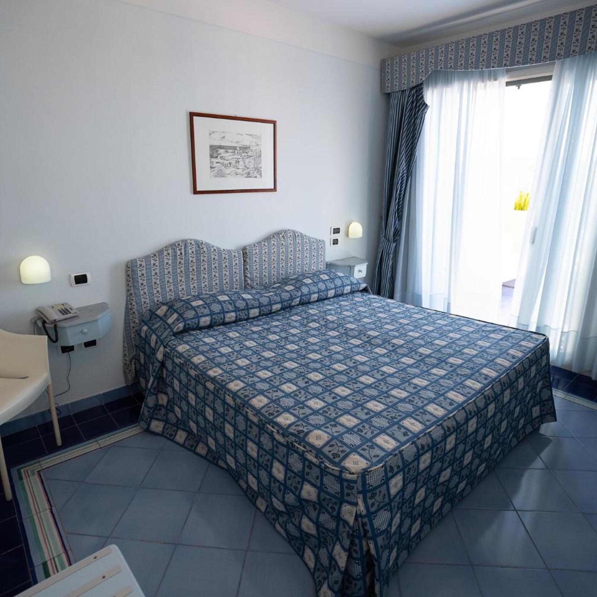 Room, Double Bed, Sea View