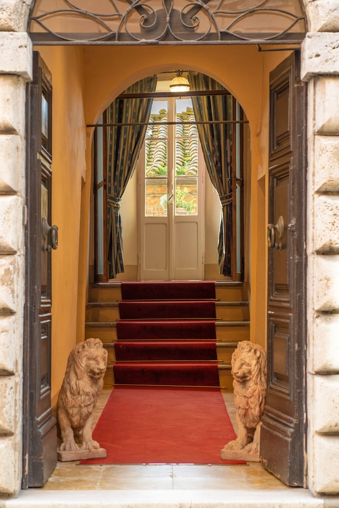 PALAZZO MOSELA ALLA PORTA 19/39
