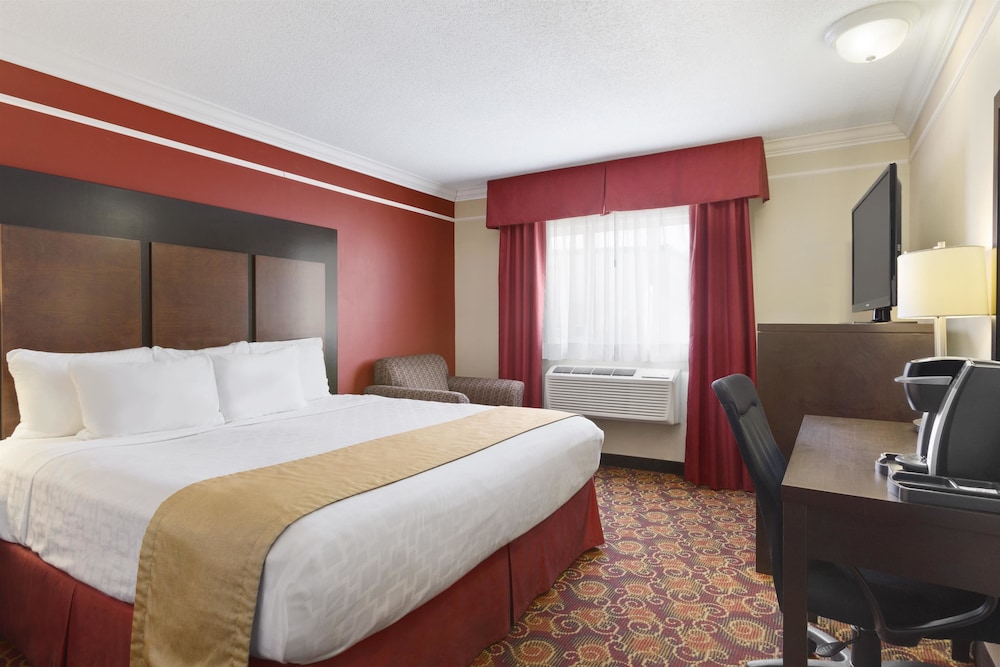 Travelodge by Wyndham Meadow Lake 16/29