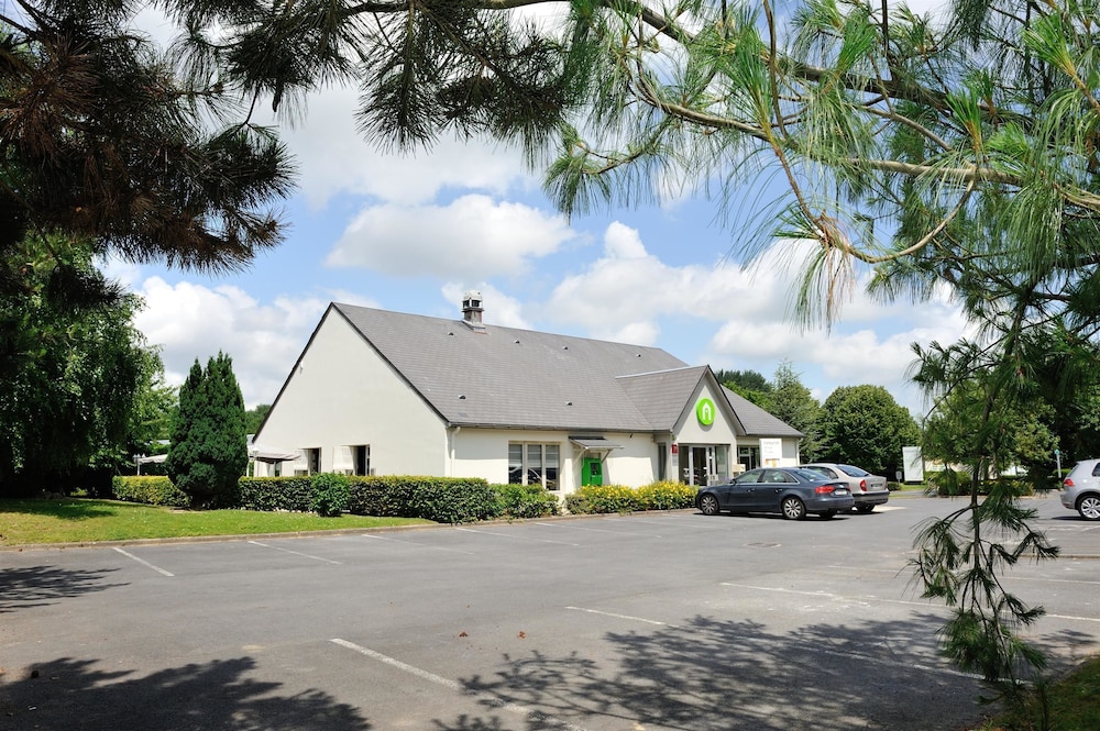 CAMPANILE PONT A MOUSSON 26/32