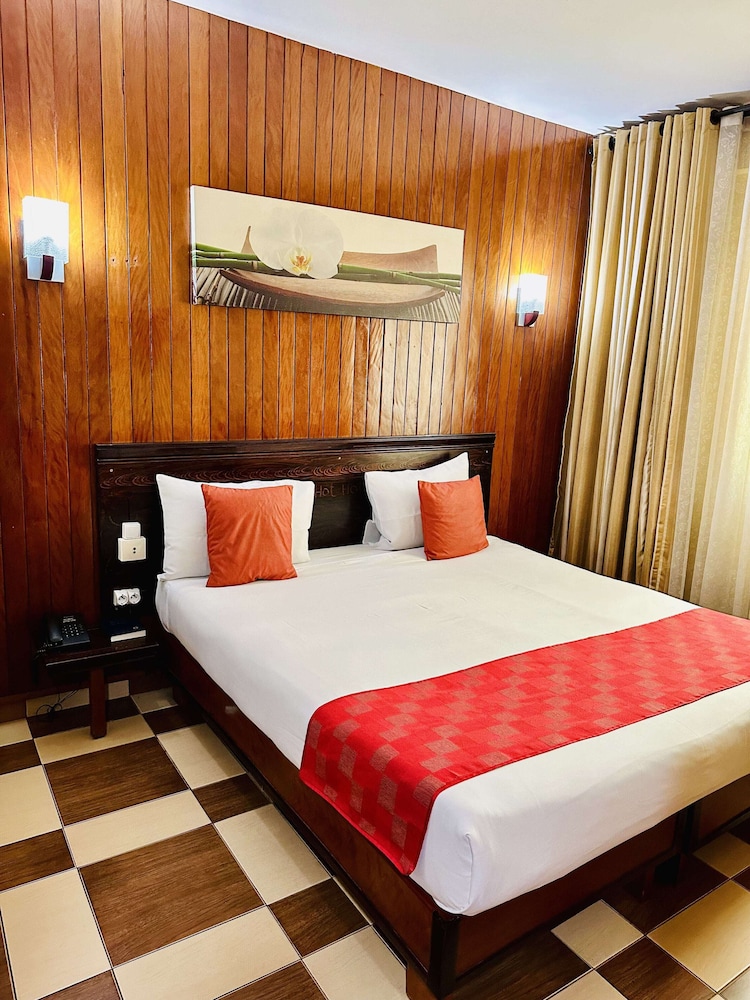 YaahoT Hotel 16/50
