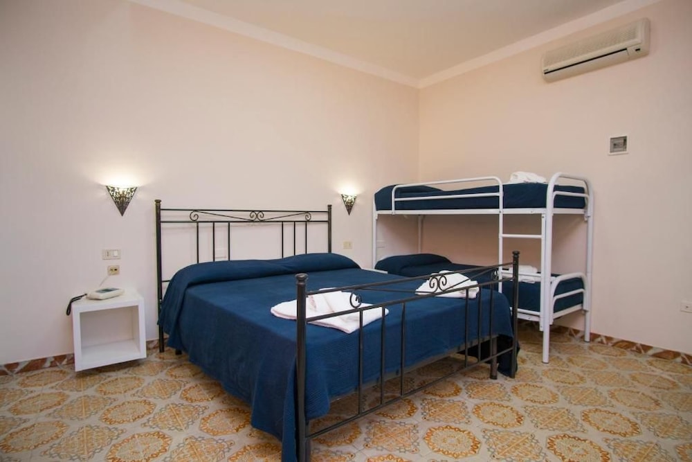 Hotel Bolivar 22/50