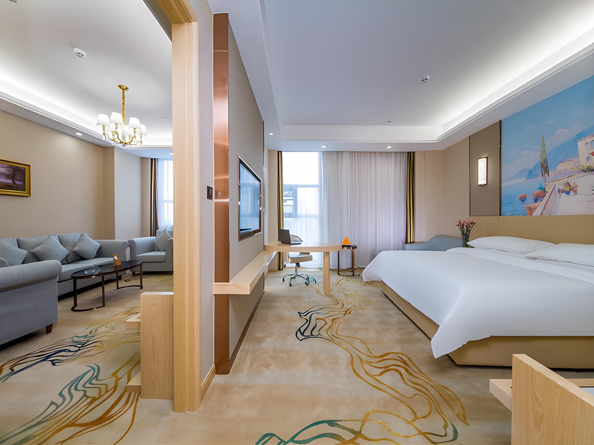 Vienna International Hotel (Huanggang Normal College Ruitian Plaza) 19/39