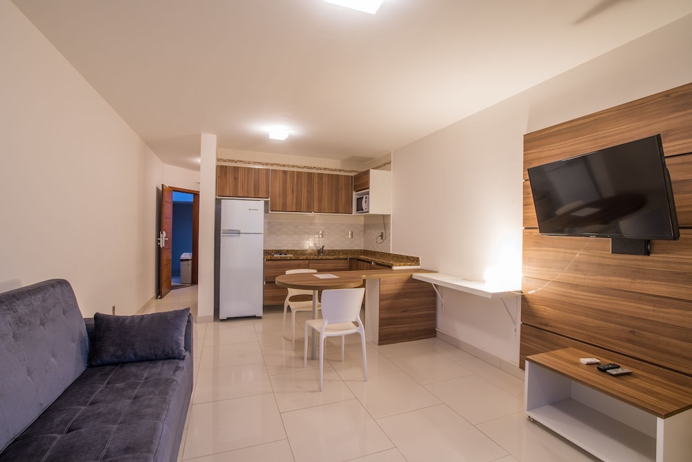 SERHS Beach Resort 80/100