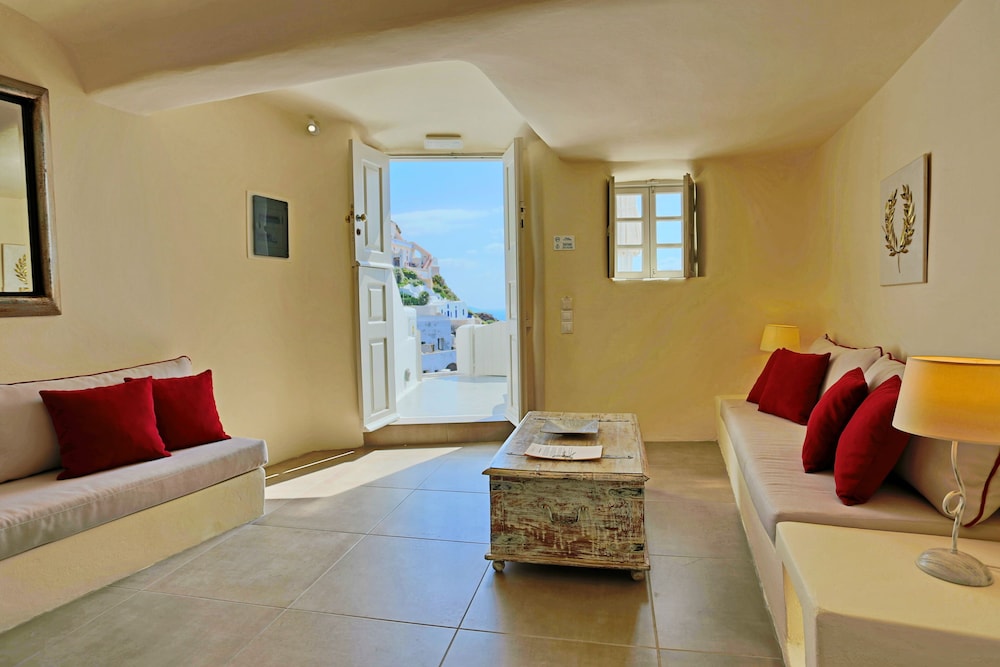 Oia Mare Villas - Adults only 24/50
