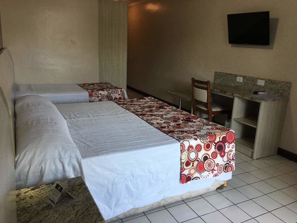 Sueds Plaza Hotel 45/56