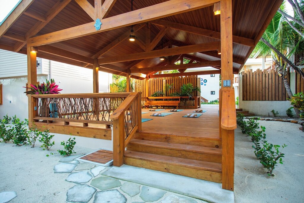 Kalimera Beach Hotel 5/48
