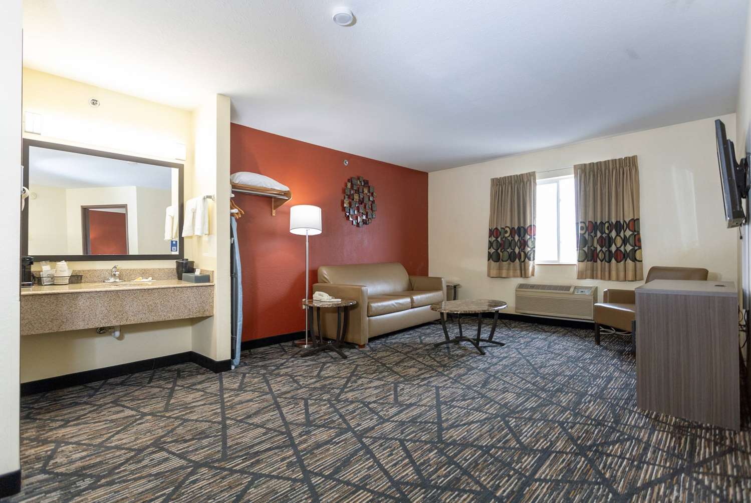 Super 8 By Wyndham Big Rapids 14/29