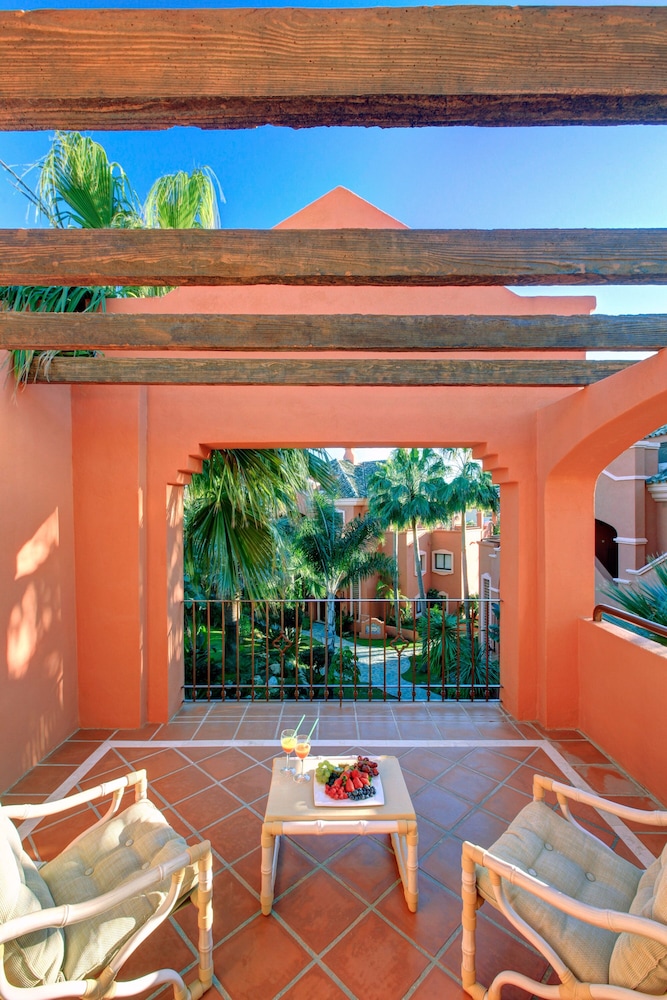 Vasari Vacation Resort 12/29