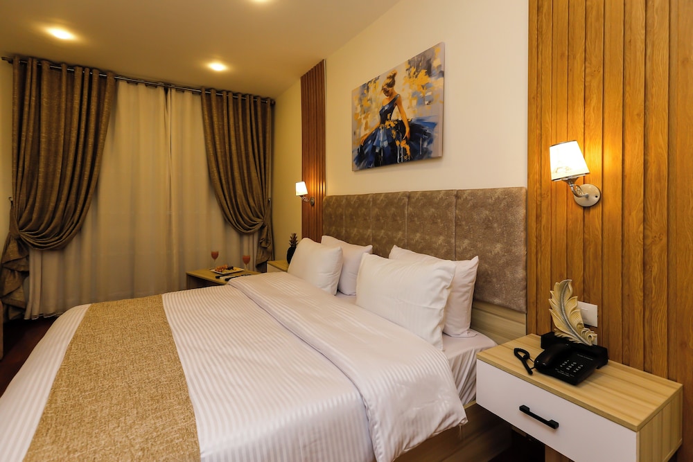 Pyramid Edge Hotel 17/53