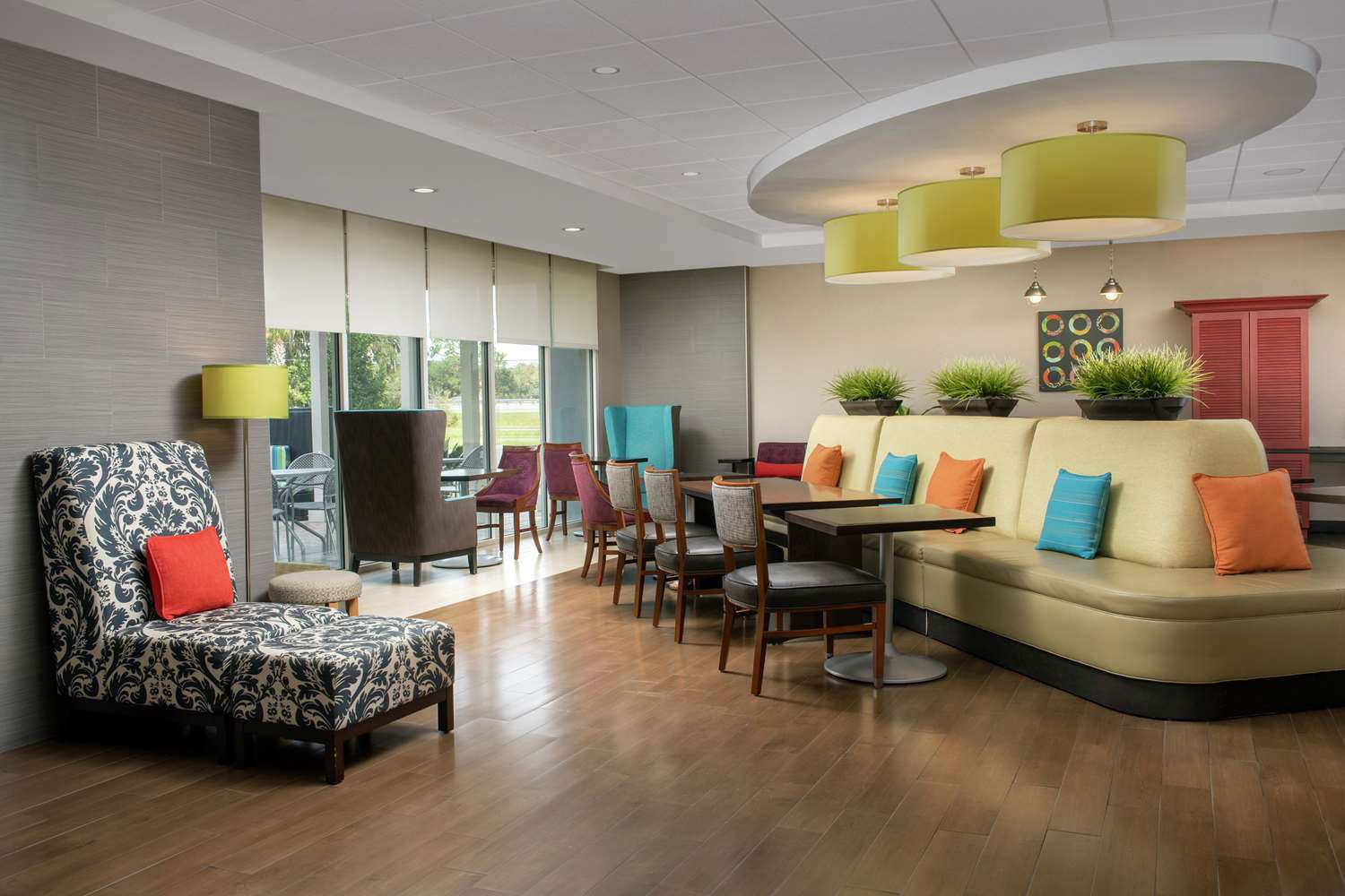 Home2 Suites by Hilton Lake City (Ex Red Roof Inn) 8/18