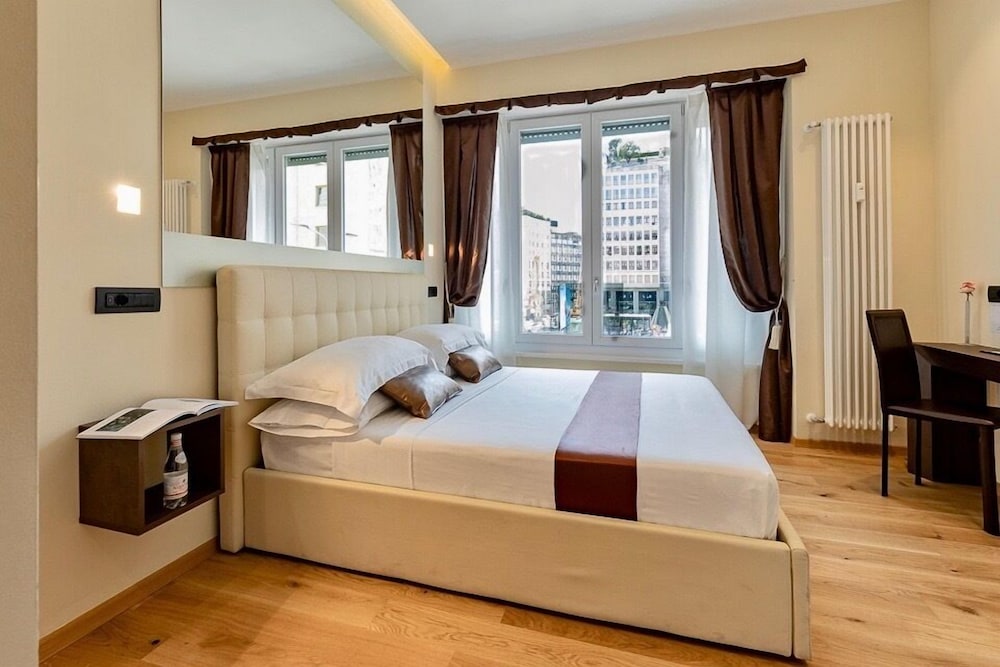 Aiello Rooms - San Babila 29/61
