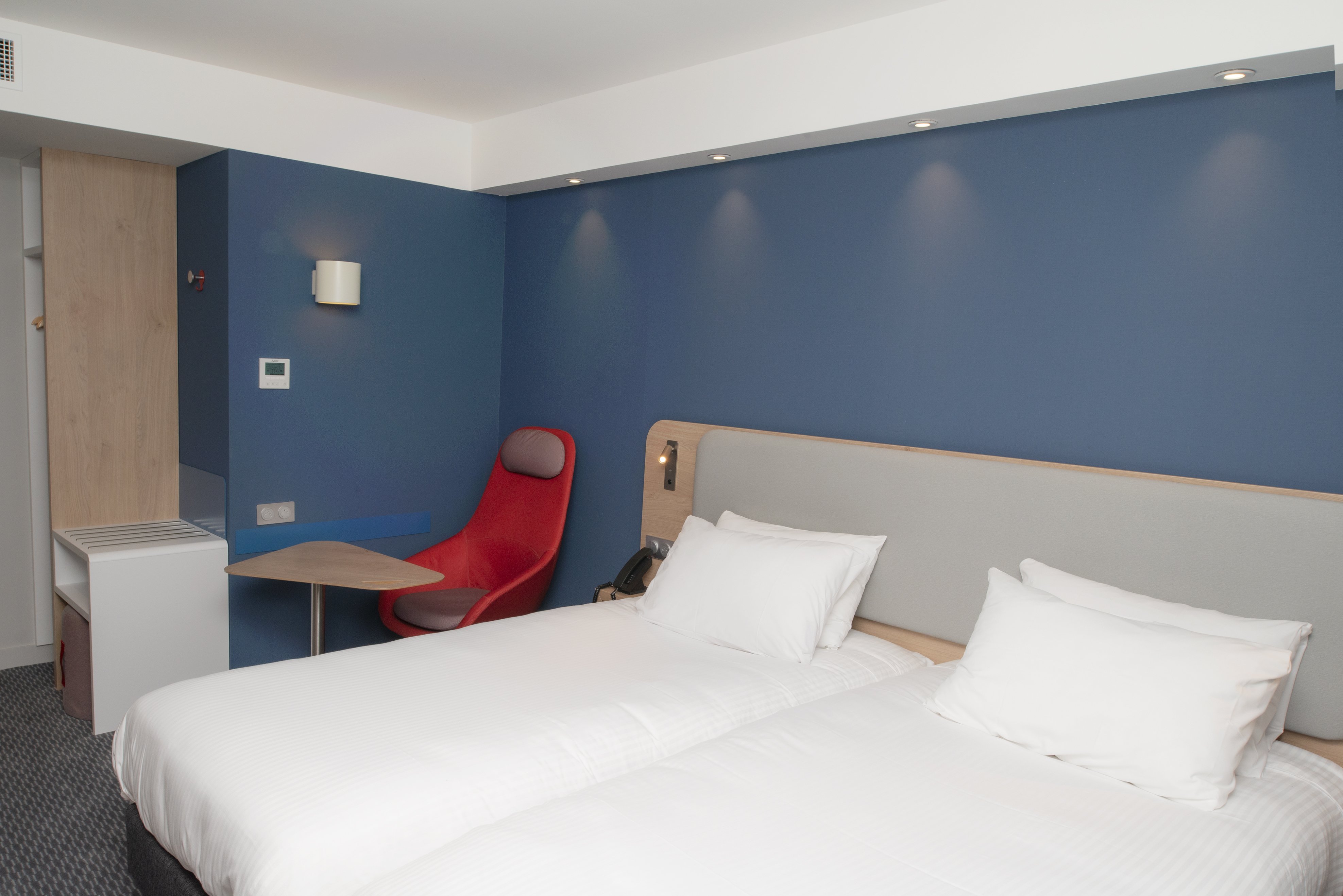 Holiday Inn Express Caen – Epron 7/45