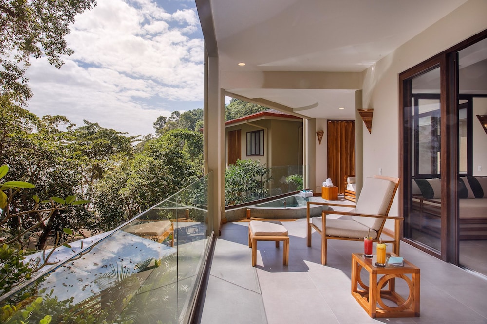 Arenas del Mar Beachfront & Rainforest Resort 42/75