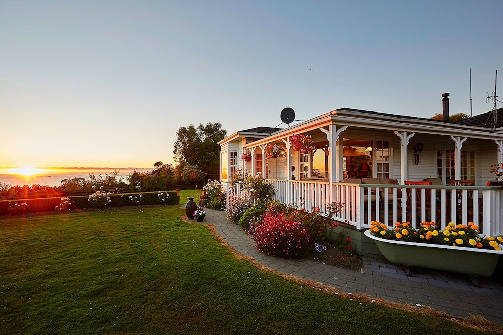 Bendamere House Bed Breakfast 60/67