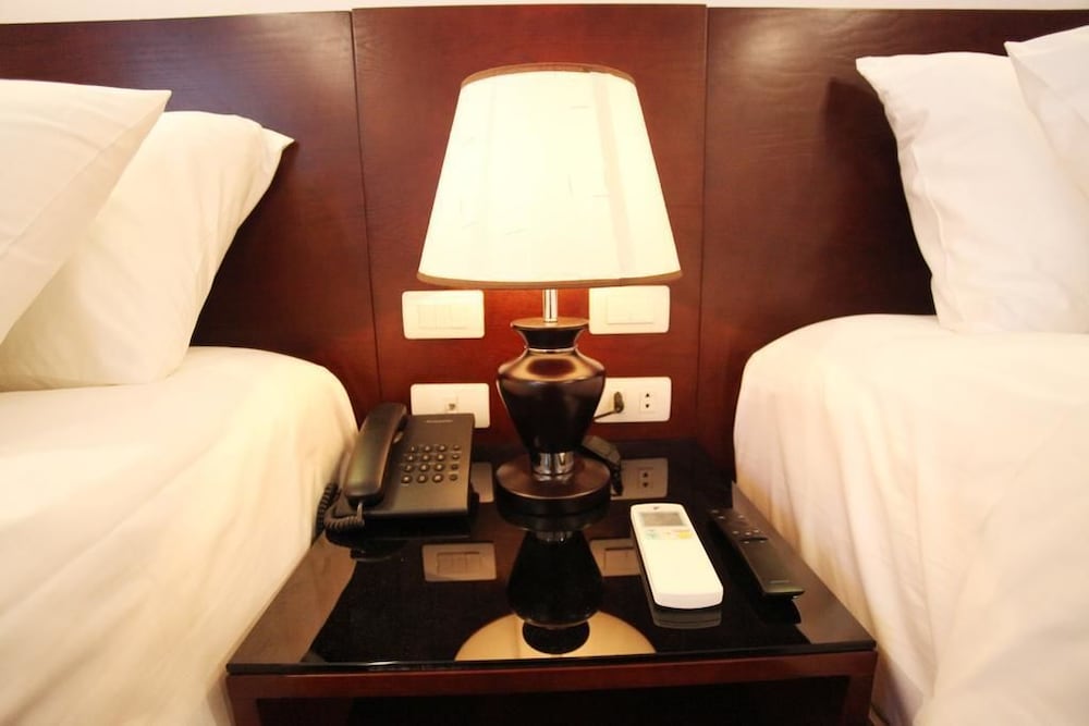 Camellia Hotel 13/35