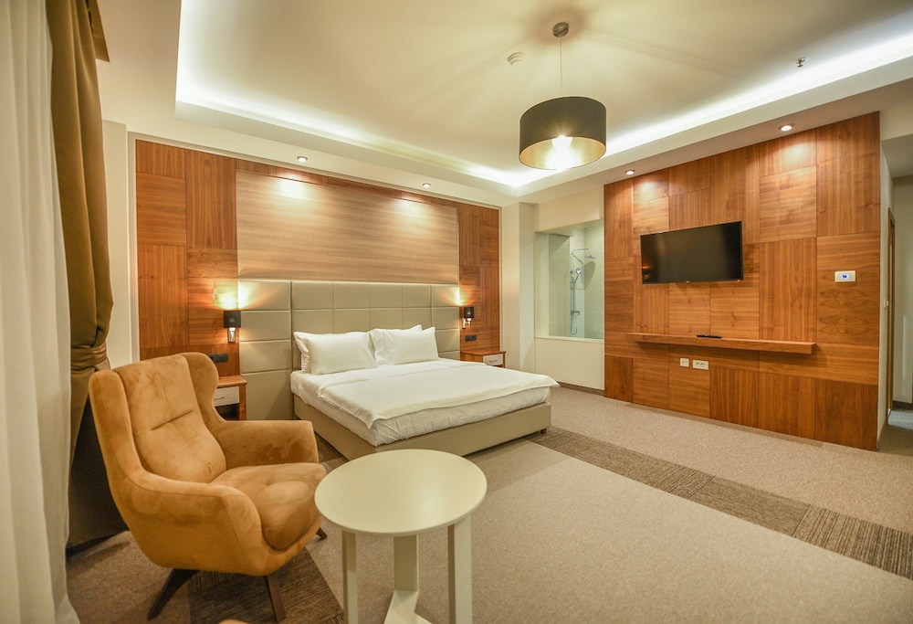 Lazaro Hotel Podgorica 38/45