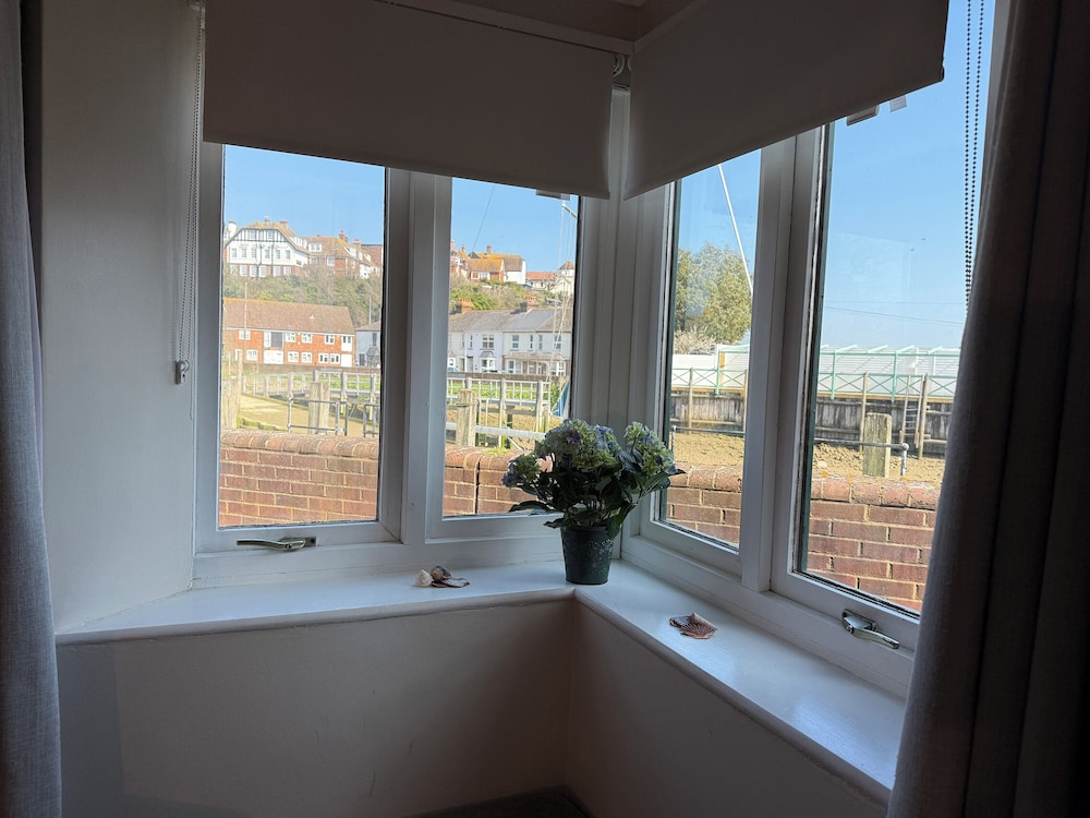The River Haven Hotel 29/39