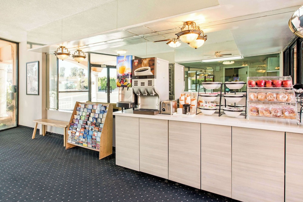 Rodeway旅馆near Melrose Ave(Rodeway Inn near Melrose Ave) 图片3