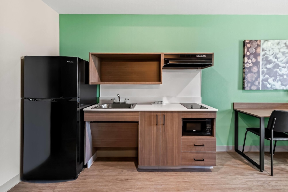 ECHO Suites Extended Stay by Wyndham Reno 57/72