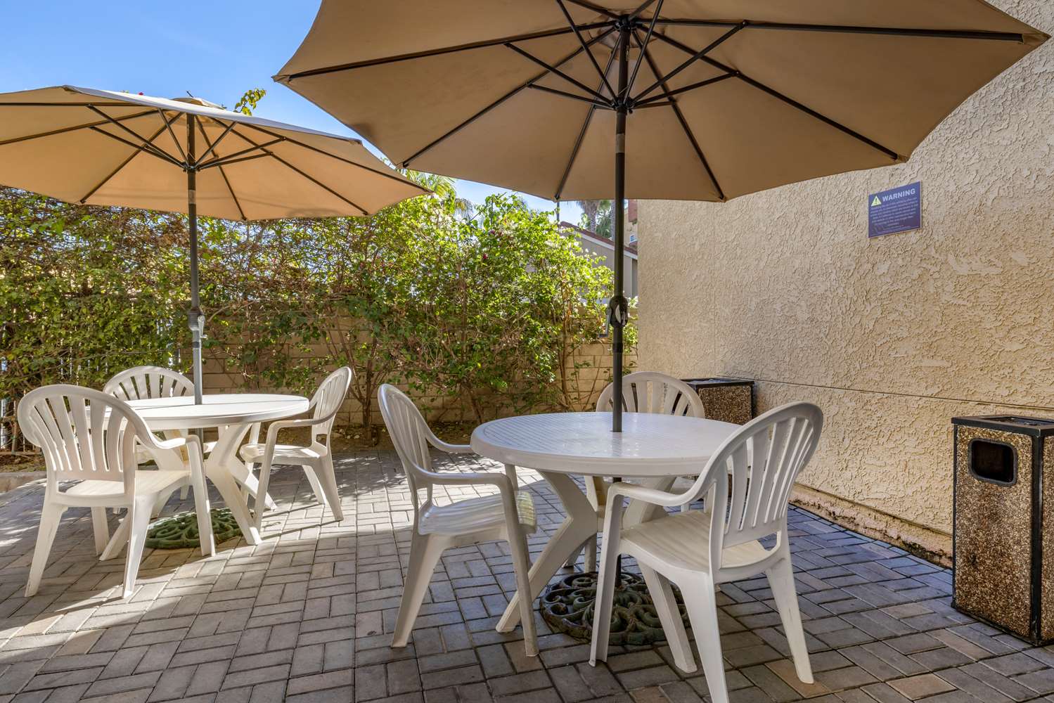 Comfort Inn & Suites Huntington Beach 27/43