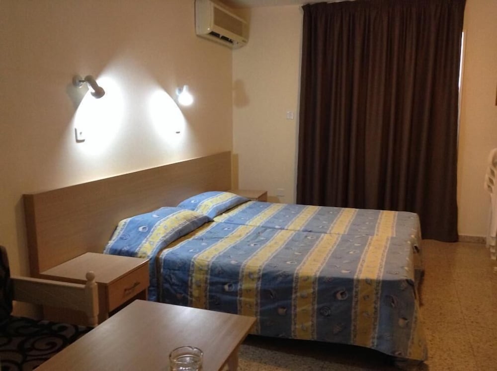 Christabelle Hotel Apartments 20/38