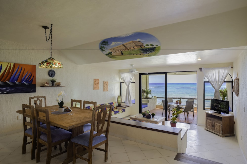 Villas De Rosa Beach Resort 48/68