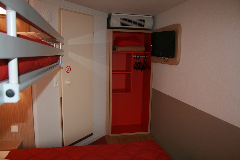 Premiere Classe Carcassonne 24/44