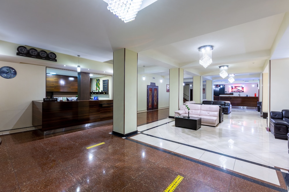 Golden Time Hotel 7/62