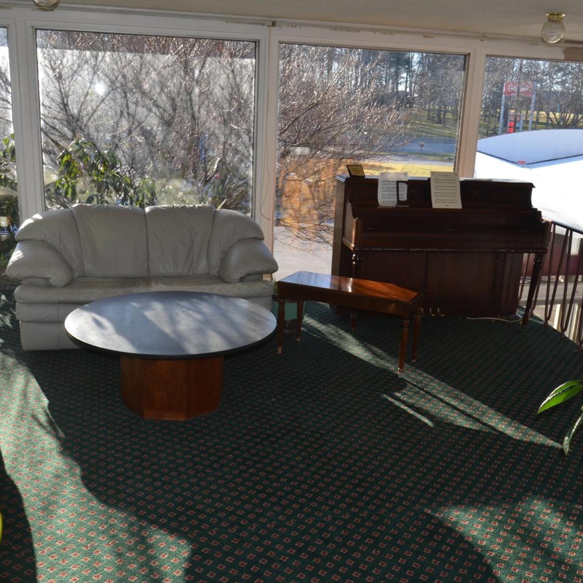 Red Carpet Inn & Suites 35/50