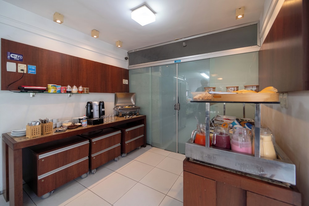 Lagoa Park Hotel 2/40