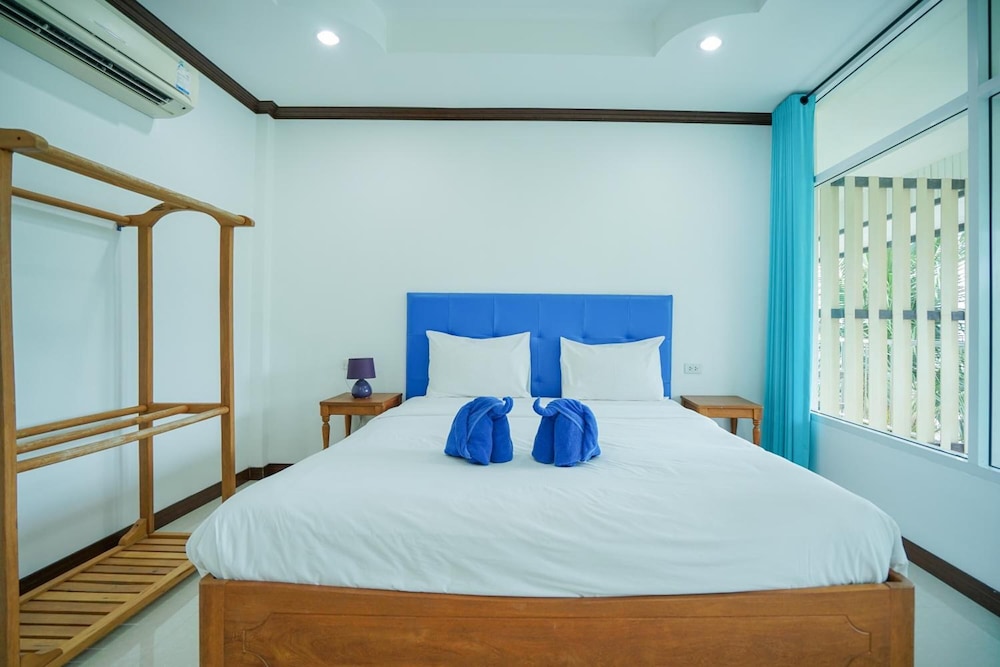 Baan Faa Talaychan Resort 20/65