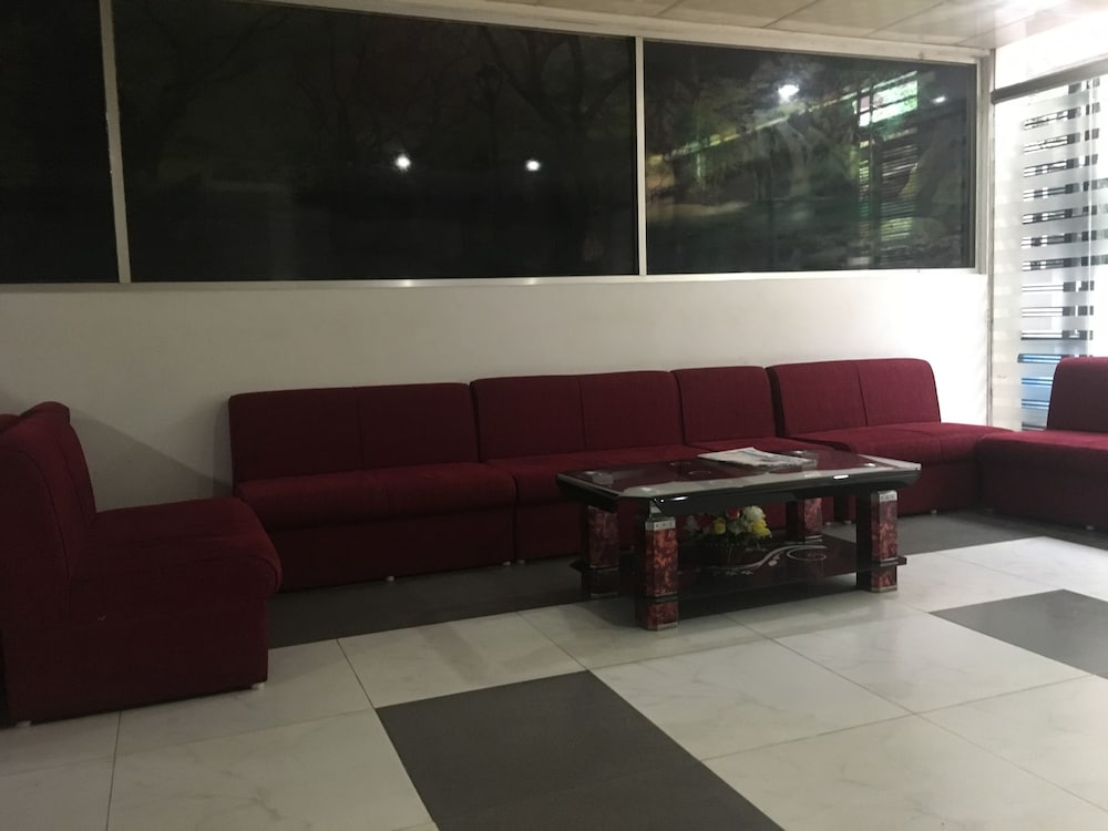 Uttara Suite At Dhaka 9/10