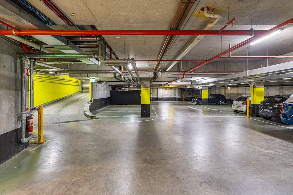 MainStay Suites Hawthorn 40/48
