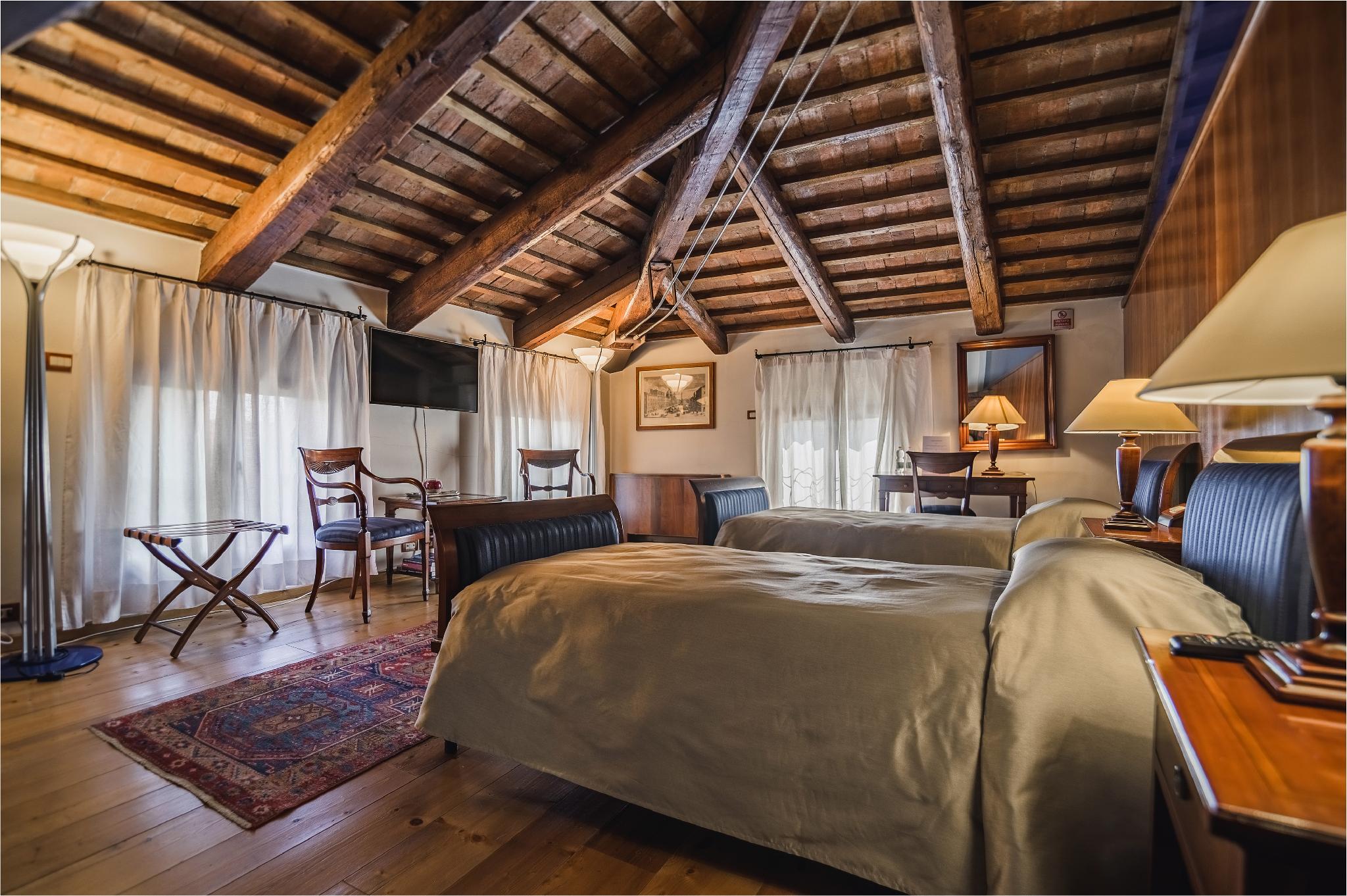 Type B, Standard, Twin Beds