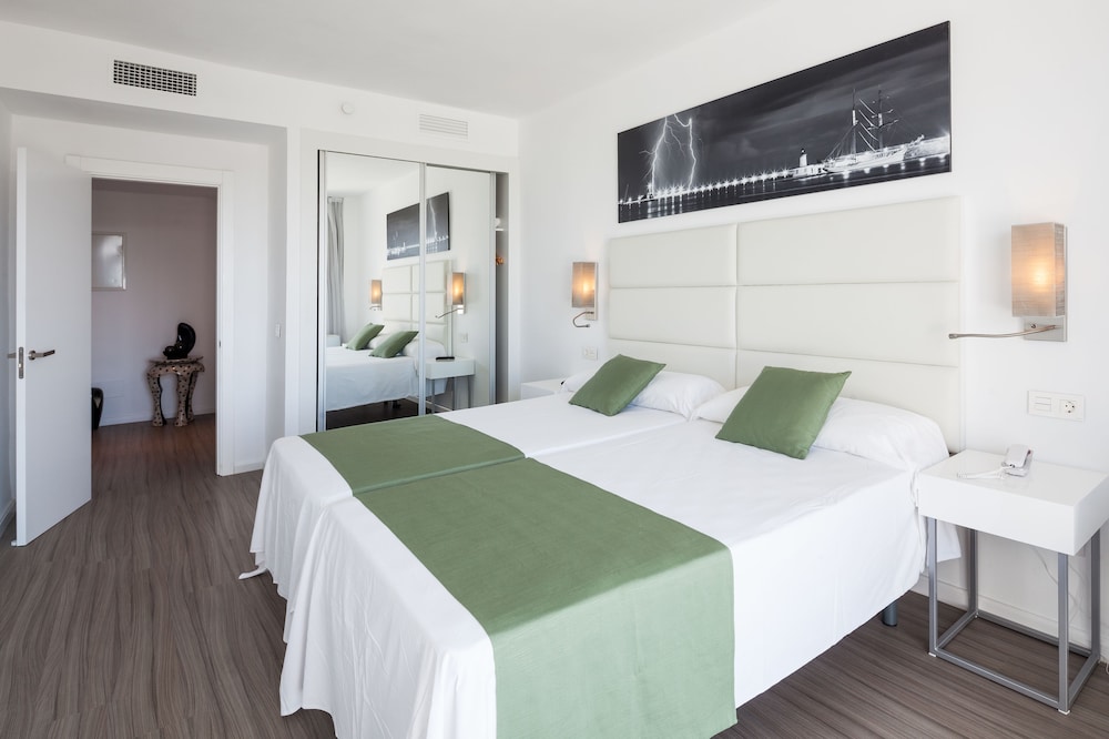 Axel Beach Ibiza - Adults Only 22/63