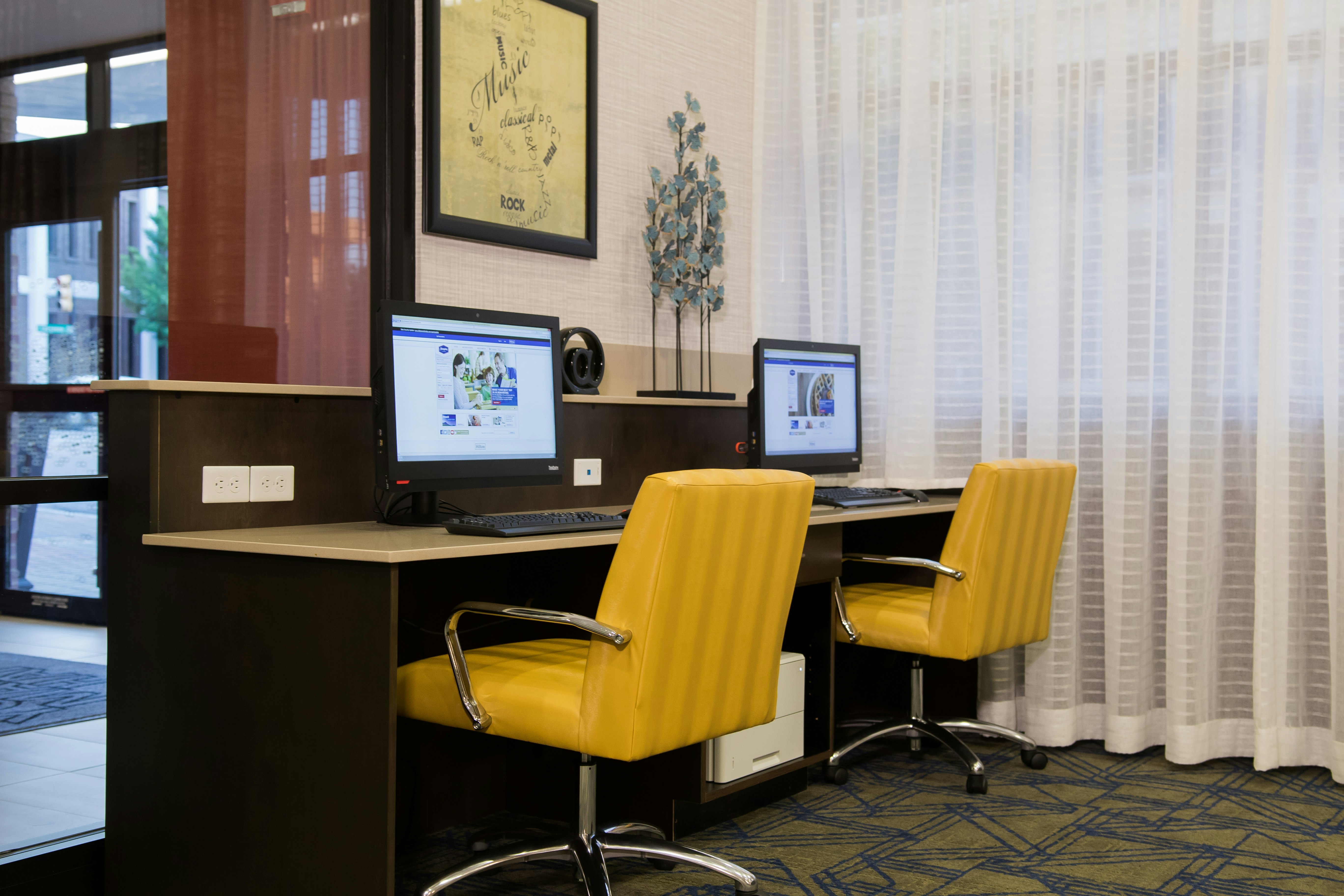 Hampton Inn & Suites Tulsa Downtown Ok 50/55