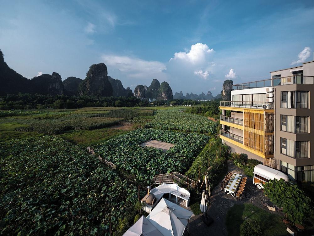 Yangshuo Zen Garden Resort 5/99