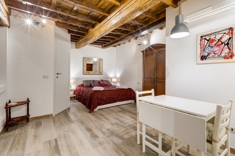 Pellegrino Campo de Fiori Suite 7/23