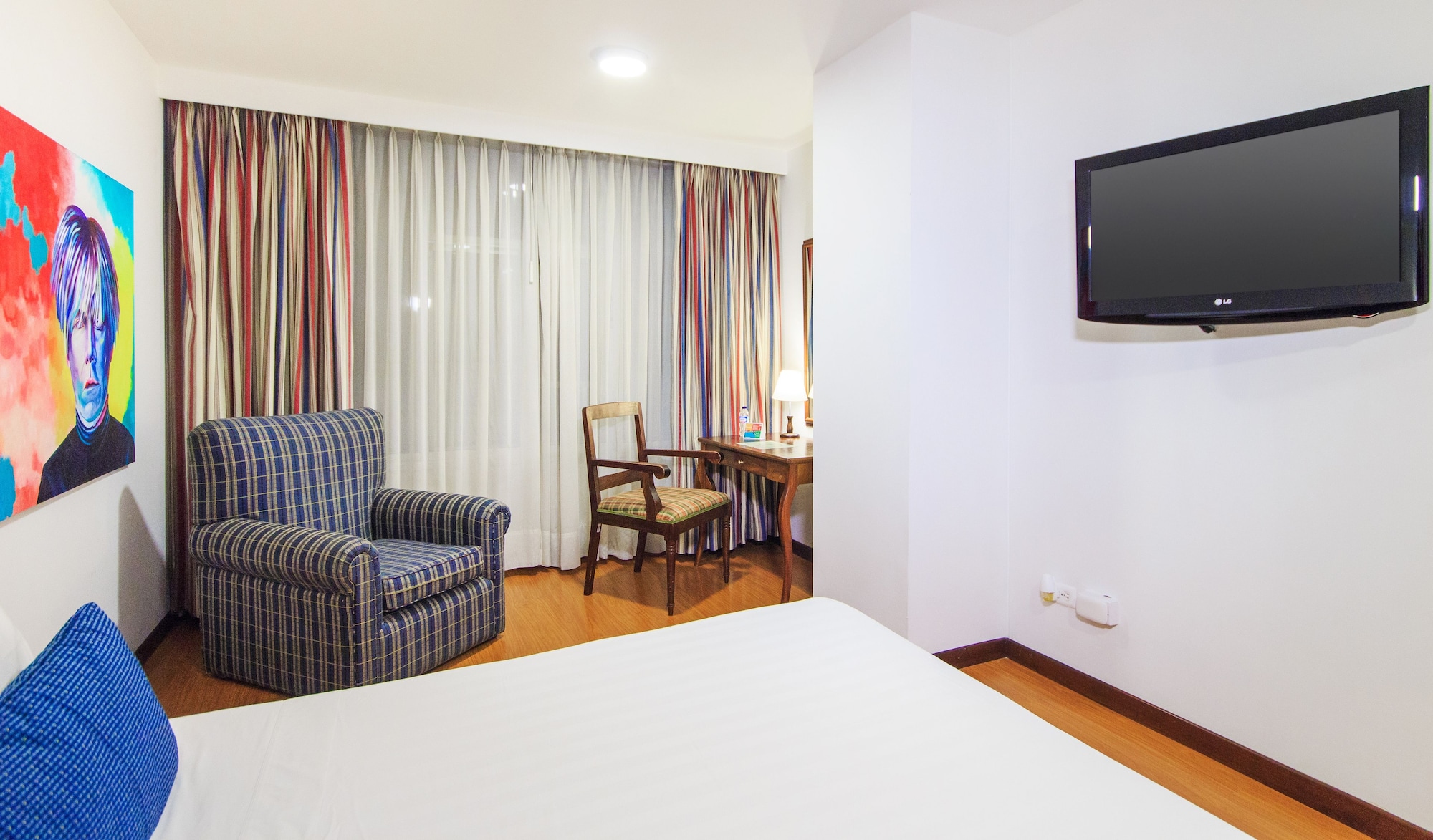 غرفة بسرير كوين، Pop Art Hotel Manizales Centro Historico 7/10